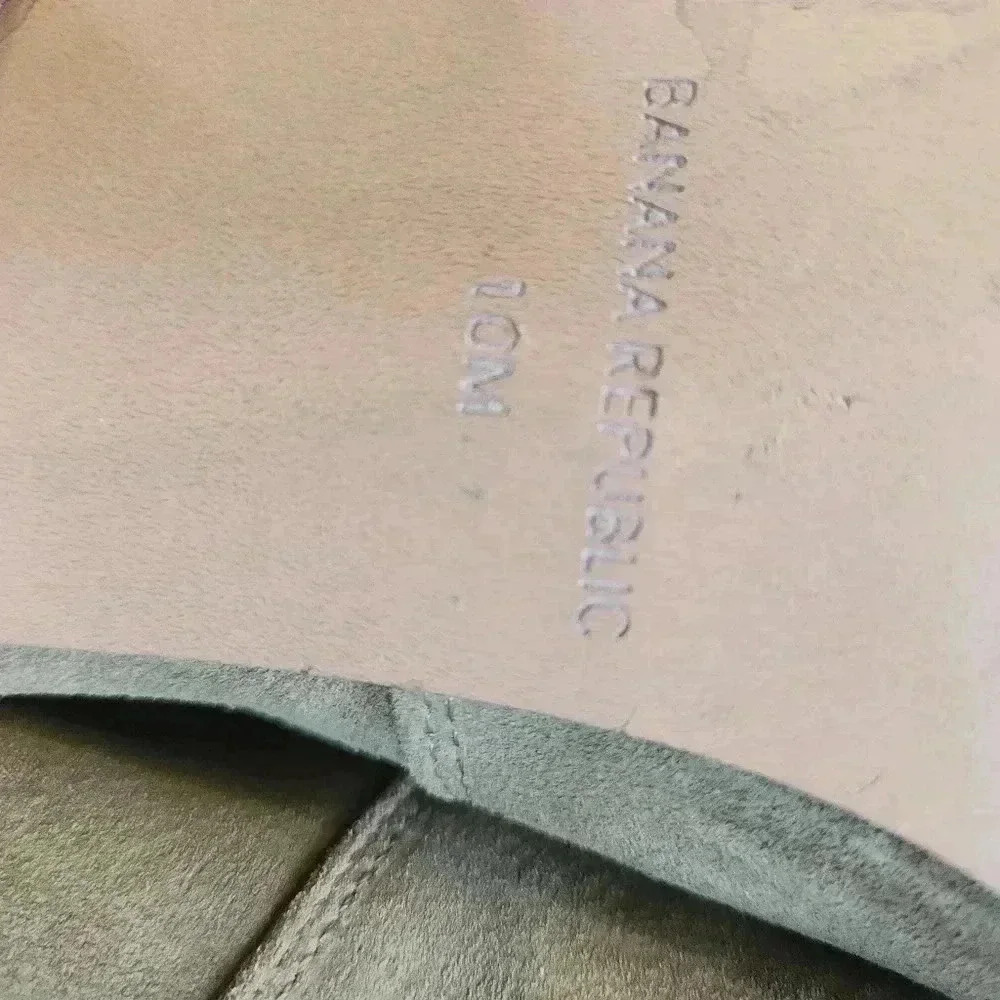Banana Republic Lydia BootieVintage Olive - Picture 9 of 9